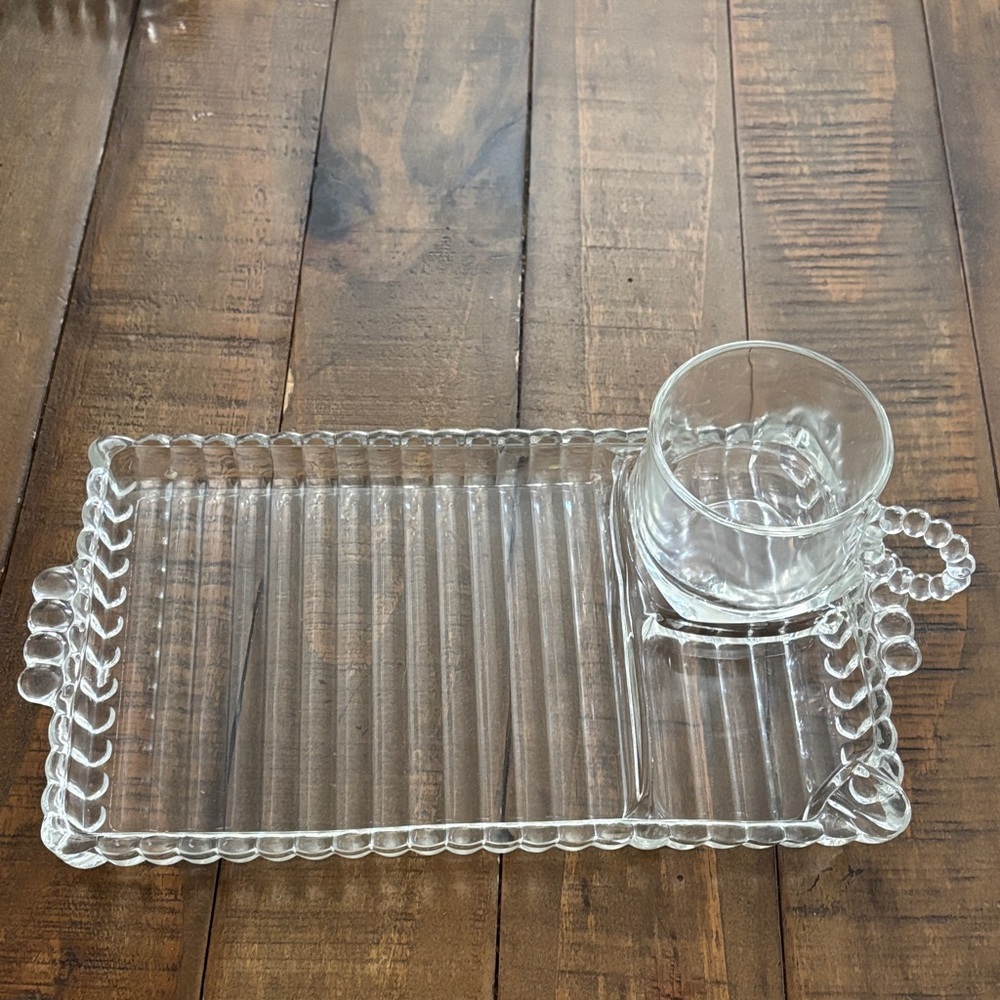 Hazel Atlas 1940s Sip Snack and Smoke Set